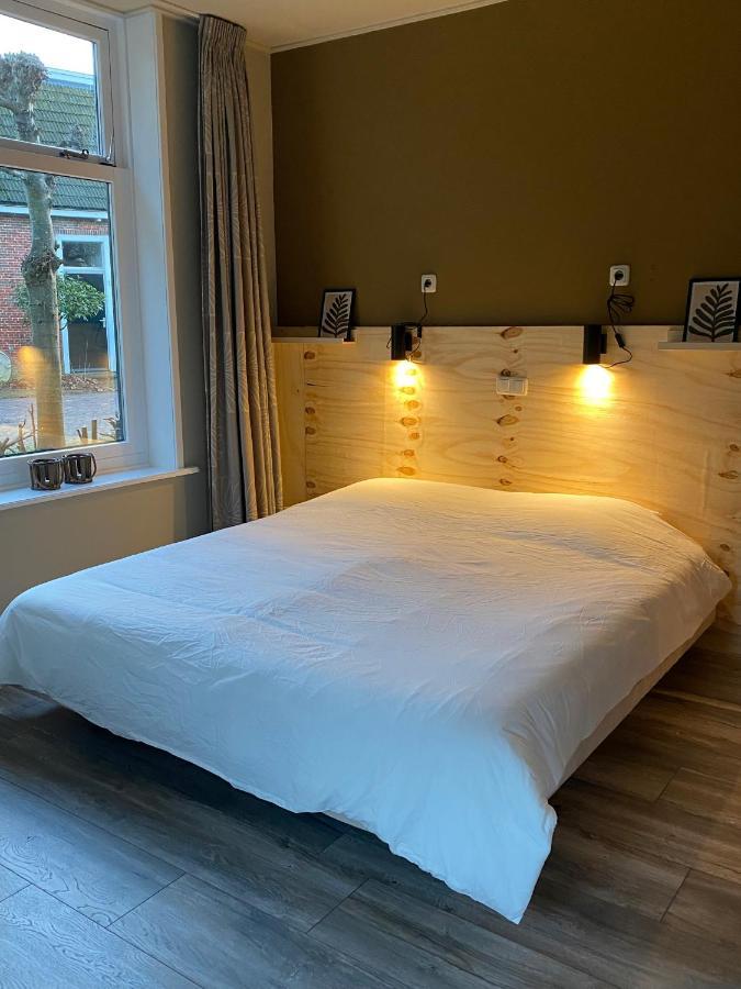 Bed And Breakfast Stinzenflora Cornjum 外观 照片